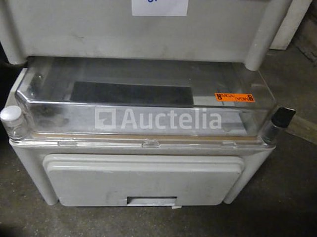 Spanningshardware met elektrische kasten - afbeelding 1 van  6