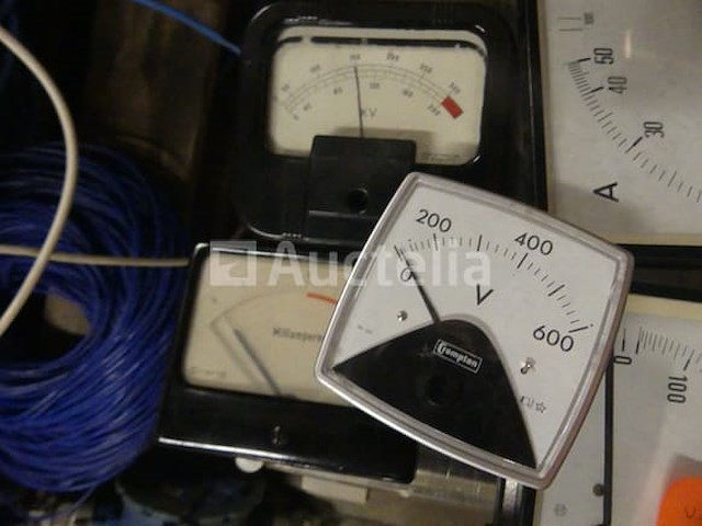Spanningshardware met elektrische kasten - afbeelding 6 van  6