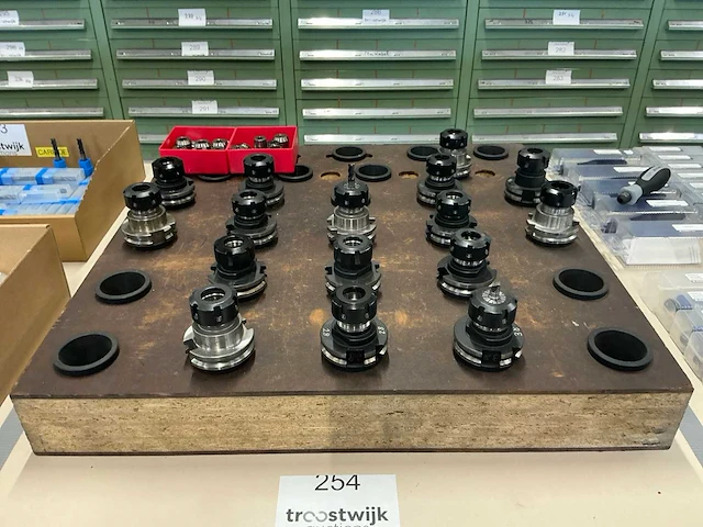 Spantanghouder isa40 din69871 er25 (15x) - afbeelding 1 van  7