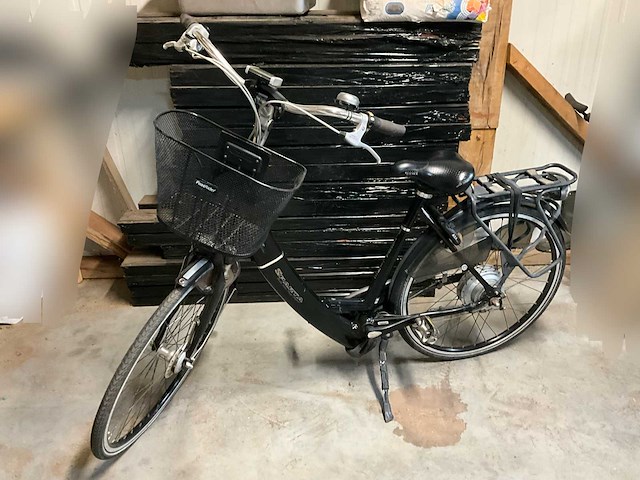 Sparta ion blackline electrische damesfiets - lage instap - inclusief laadkabel - afbeelding 1 van  12