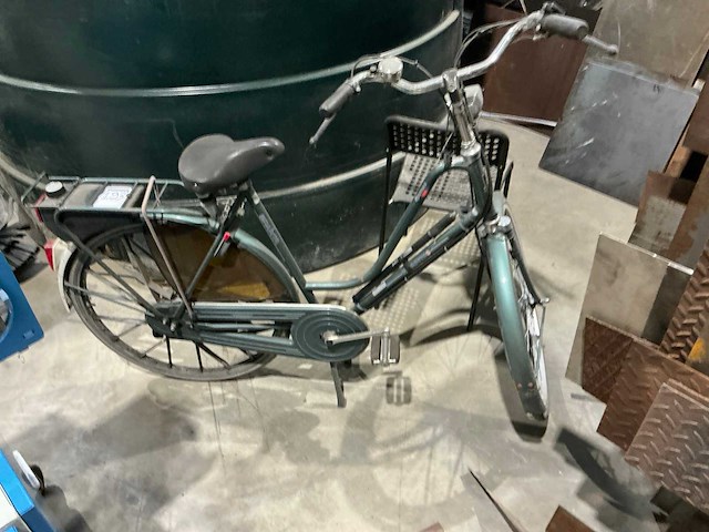 Spartant damesfiets met brandstofmotor - afbeelding 2 van  5