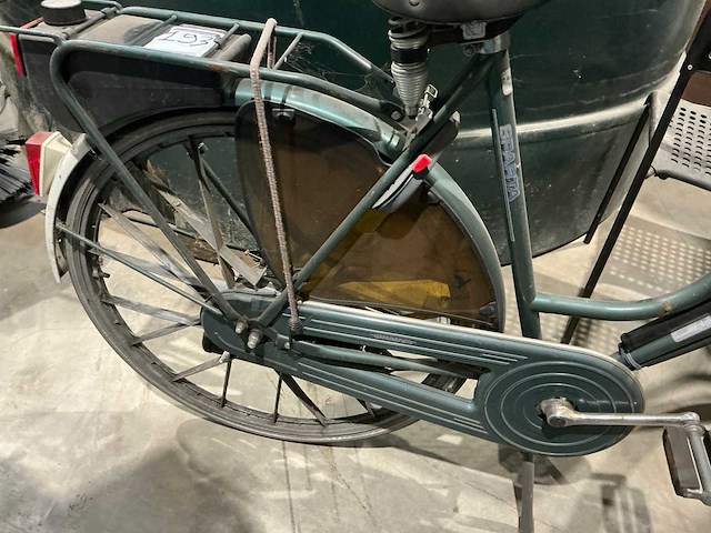 Spartant damesfiets met brandstofmotor - afbeelding 4 van  5