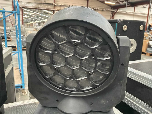 Spb219 moving head (2x) - afbeelding 4 van  9