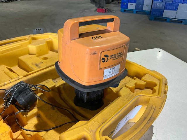 Spectra precision laserplane 500c bouwlaser - afbeelding 5 van  8