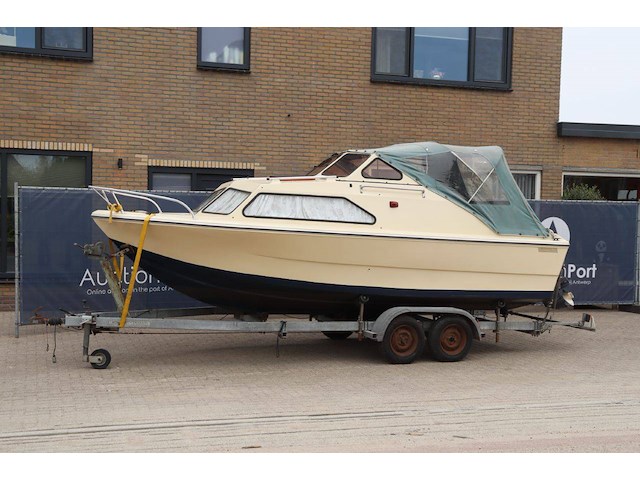 Speedboot beekman 580 orient benzine 50pk met trailer (marge) - afbeelding 1 van  1