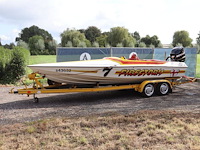 Speedboot bernico 21 firestorm benzine 300pk met trailer provi