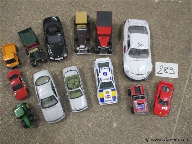 Speelgoed auto's - afbeelding 1 van  3