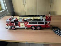 Speelgoed brandweerwagen - afbeelding 2 van  4