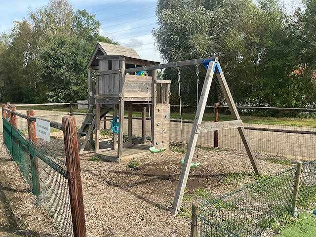 Speelhuisje - afbeelding 1 van  11