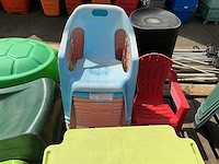 Speeltoestel tuin tafel + partij stoelen (3x) - afbeelding 2 van  4