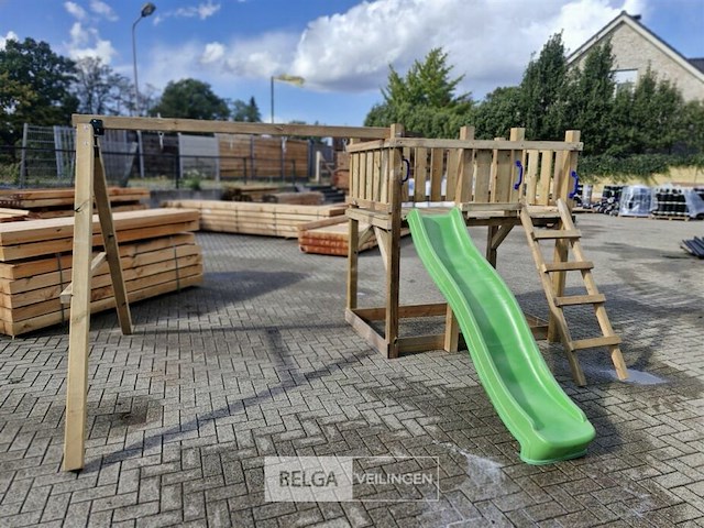 Speeltoren met schuifaf en schommels - afbeelding 1 van  6