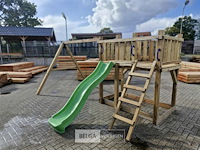 Speeltoren met schuifaf en schommels - afbeelding 2 van  6