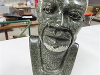 Spekstone buste - afbeelding 2 van  3