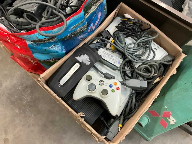 Spelconsole (8x) - afbeelding 2 van  9