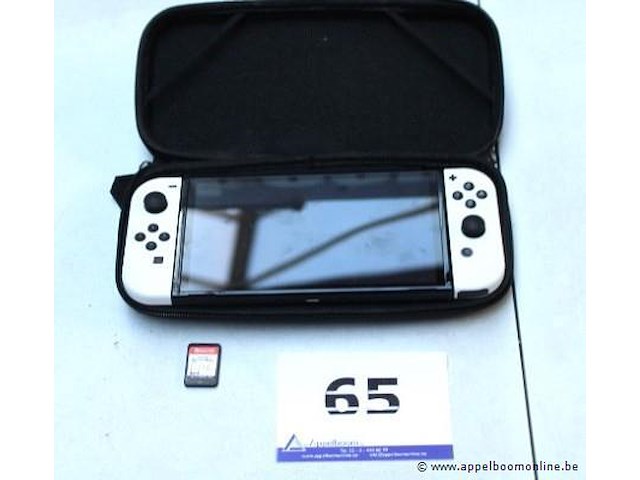 Spelconsole nintendo switch, zonder kabels, werking niet gekend, met 1 spel - afbeelding 1 van  3