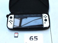 Spelconsole nintendo switch, zonder kabels, werking niet gekend, met 1 spel - afbeelding 1 van  3