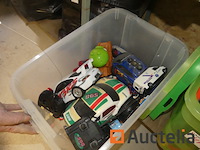 Spelletjes en speelgoed verschillend - afbeelding 2 van  10