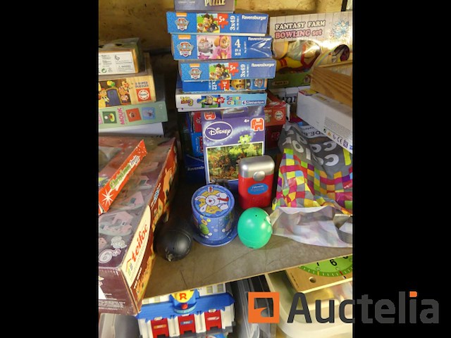 Spelletjes en speelgoed verschillend - afbeelding 2 van  12