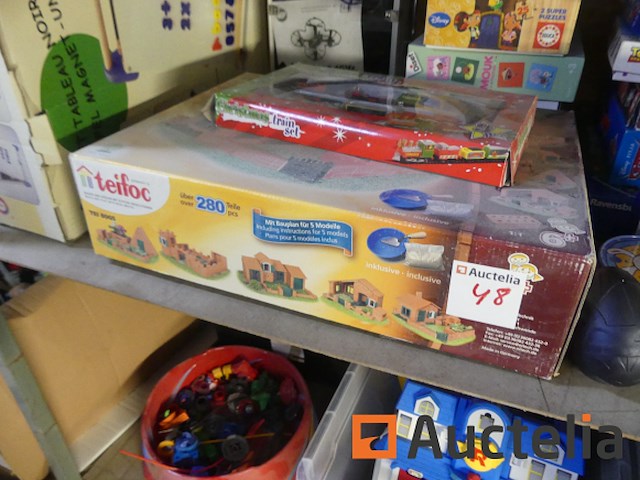 Spelletjes en speelgoed verschillend - afbeelding 5 van  12