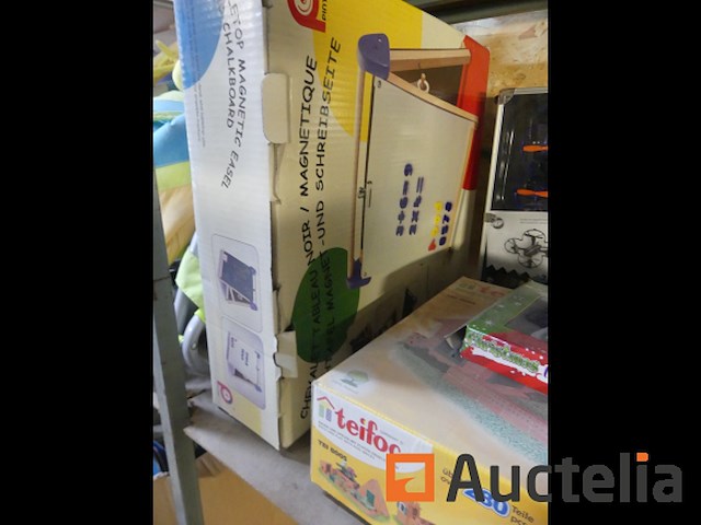 Spelletjes en speelgoed verschillend - afbeelding 9 van  12