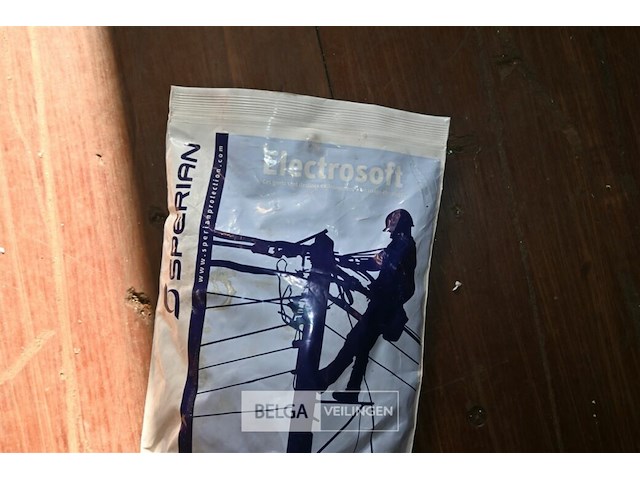 Sperian electrosoft isolerende handschoenen - afbeelding 3 van  5