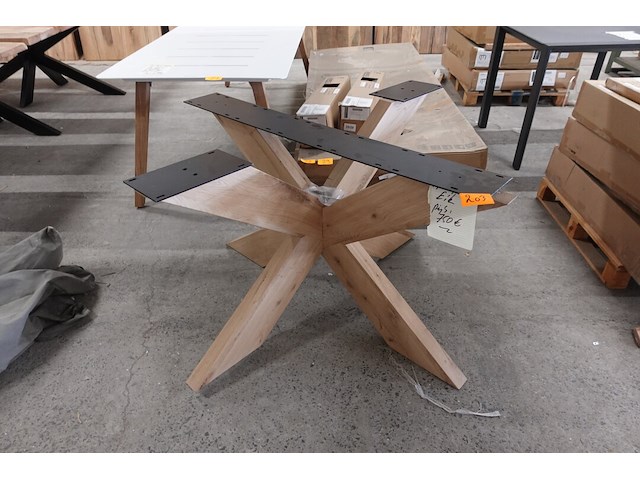 Spiderpoot in eik - afbeelding 1 van  4