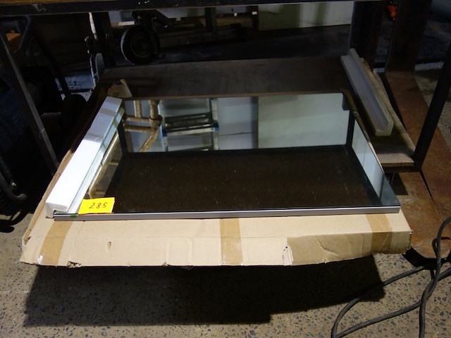 Spiegel 60 x 80 cm (nieuw) - afbeelding 1 van  1