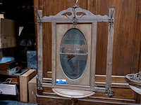 Spiegel in houten kader - afbeelding 2 van  2