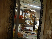 Spiegel met ijzeren kader - afbeelding 1 van  4