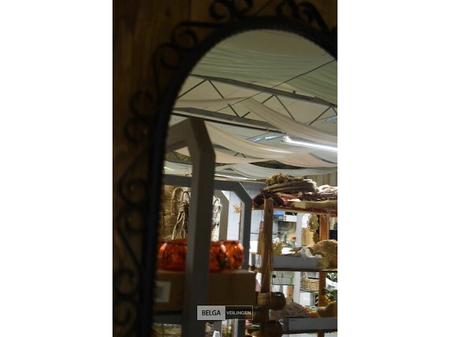 Spiegel met ijzeren kader - afbeelding 3 van  4