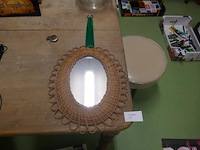 Spiegel met kader in riet - afbeelding 1 van  1