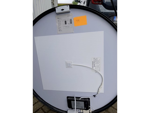 Spiegel met led-verlichting - afbeelding 2 van  2