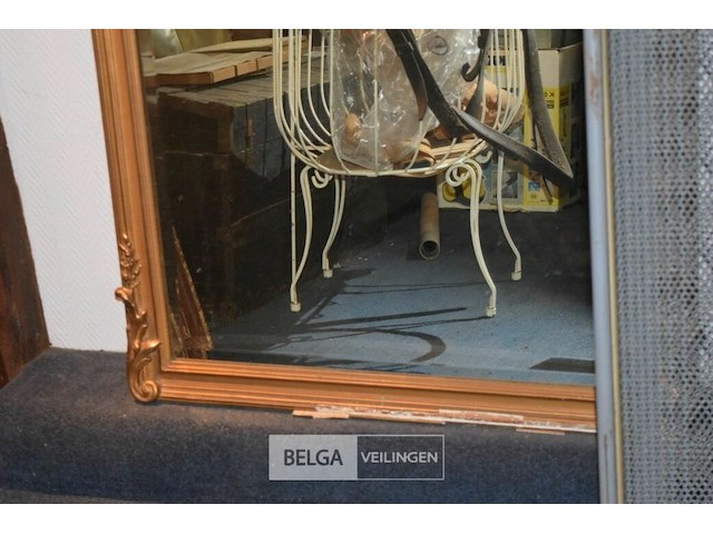 Spiegel met rijk versierde goudkleurige houten lijst afm 190x90cm - afbeelding 3 van  3