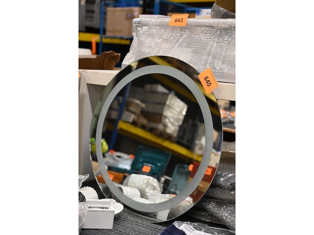 Spiegel rond met touch verlichting - afbeelding 1 van  2