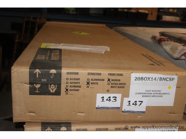Spiegelkast, kristalia, coat boxone, aluminium structuur, model 20box14/bncsp - afbeelding 1 van  4