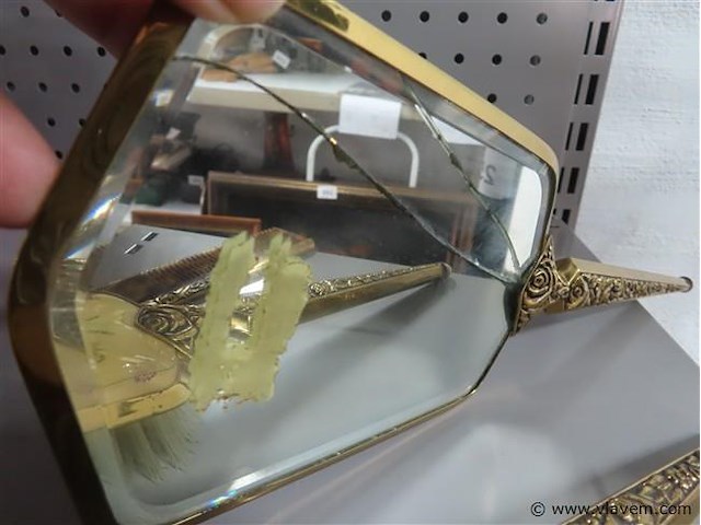 Spiegelset, spiegel gebarsten - afbeelding 2 van  3