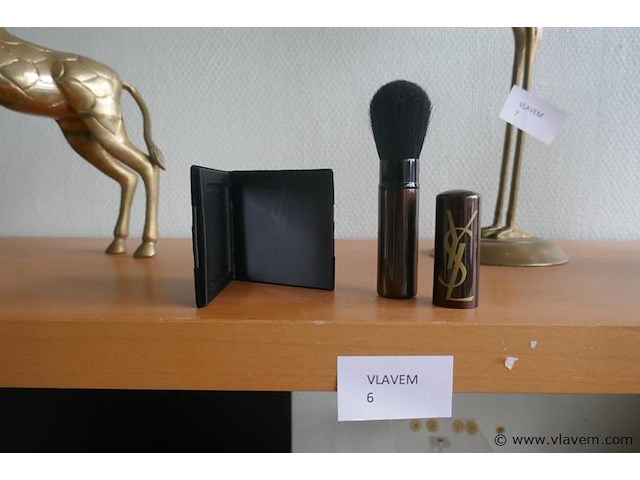 Spiegeltje en borsteltje ysl - afbeelding 1 van  1