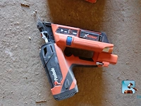 Spijkermachine met toebehoren - afbeelding 2 van  8