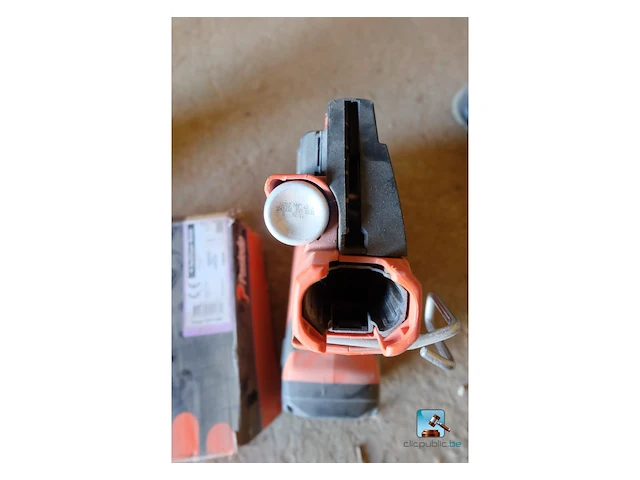 Spijkermachine met toebehoren - afbeelding 6 van  8