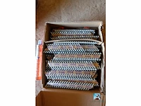 Spijkermachine met toebehoren - afbeelding 8 van  8