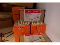 Spijkers en noppen - afbeelding 8 van  11