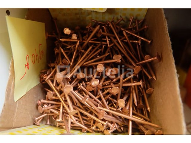 Spijkers en noppen - afbeelding 11 van  11