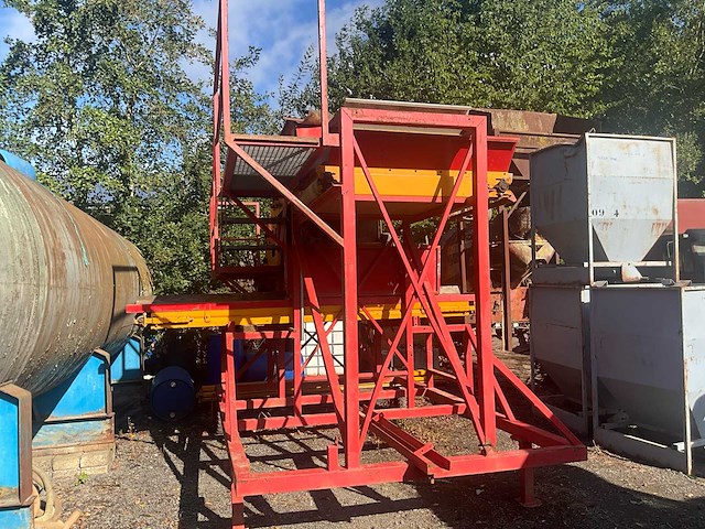 Spinnekop grader avr dewulf grader lump breaker grader met conveyor 3x400v - afbeelding 3 van  10