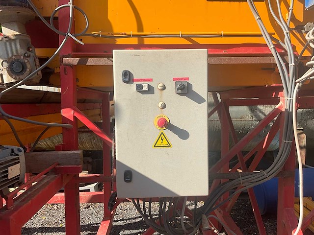 Spinnekop grader avr dewulf grader lump breaker grader met conveyor 3x400v - afbeelding 6 van  10