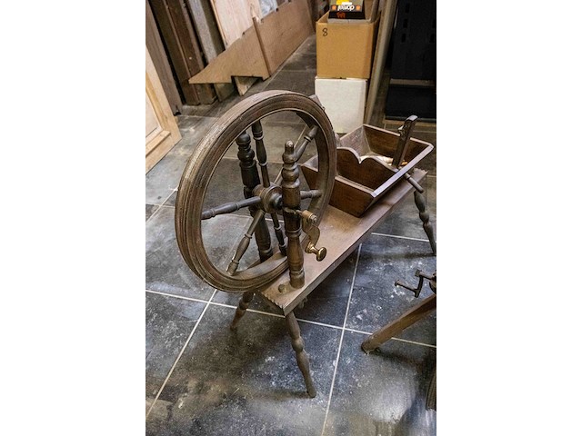 Spinnewielen - afbeelding 2 van  3