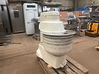 Spiraalkneedder deegknedmachine - afbeelding 4 van  6