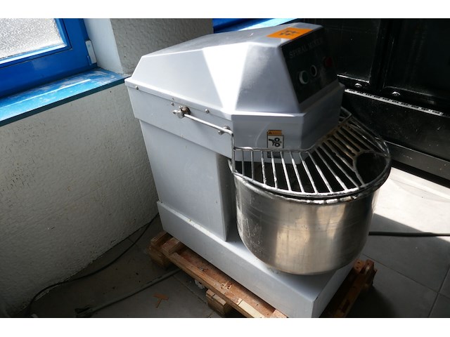 Spiraalkneedmachine dough master usa - afbeelding 4 van  5