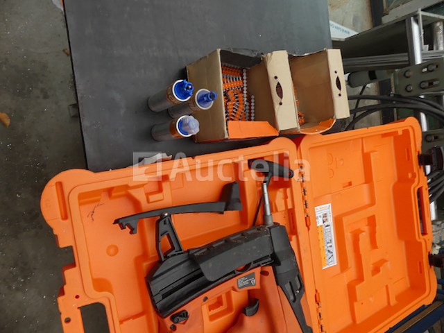 Spit 800e pulsa gasspijkermachine - afbeelding 1 van  8