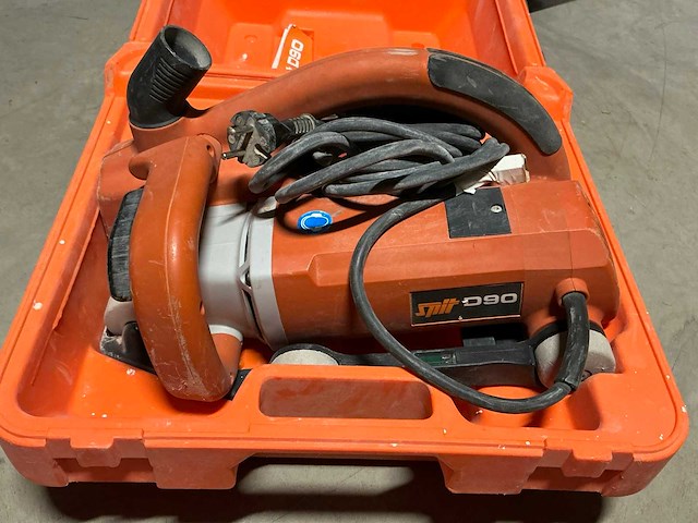 Spit d90 sleuvenslijpmachine - afbeelding 1 van  4