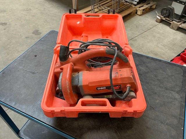 Spit d90 sleuvenzaagmachine - afbeelding 1 van  6